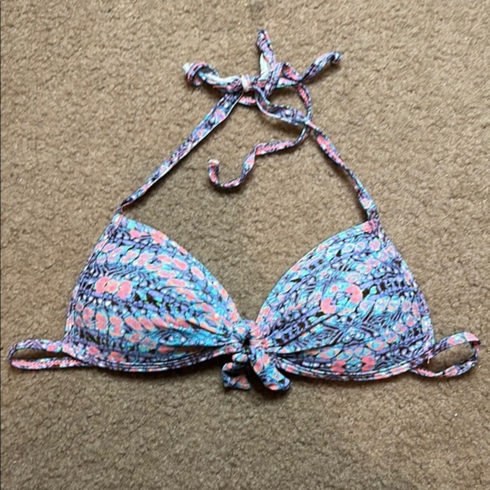 Quintsoul Halter Bikini Top 🍑